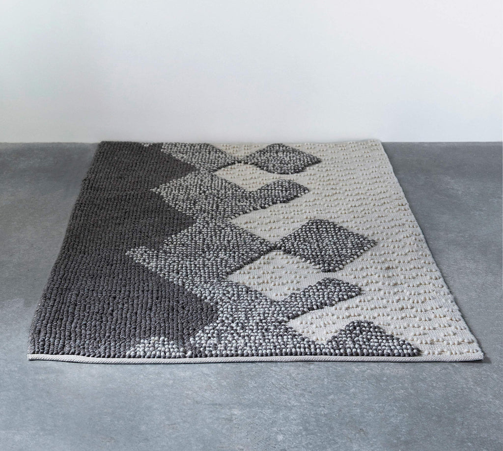 Creative Co-op 4' x 6' Grey Handwoven Wool Blend Looped Rug,